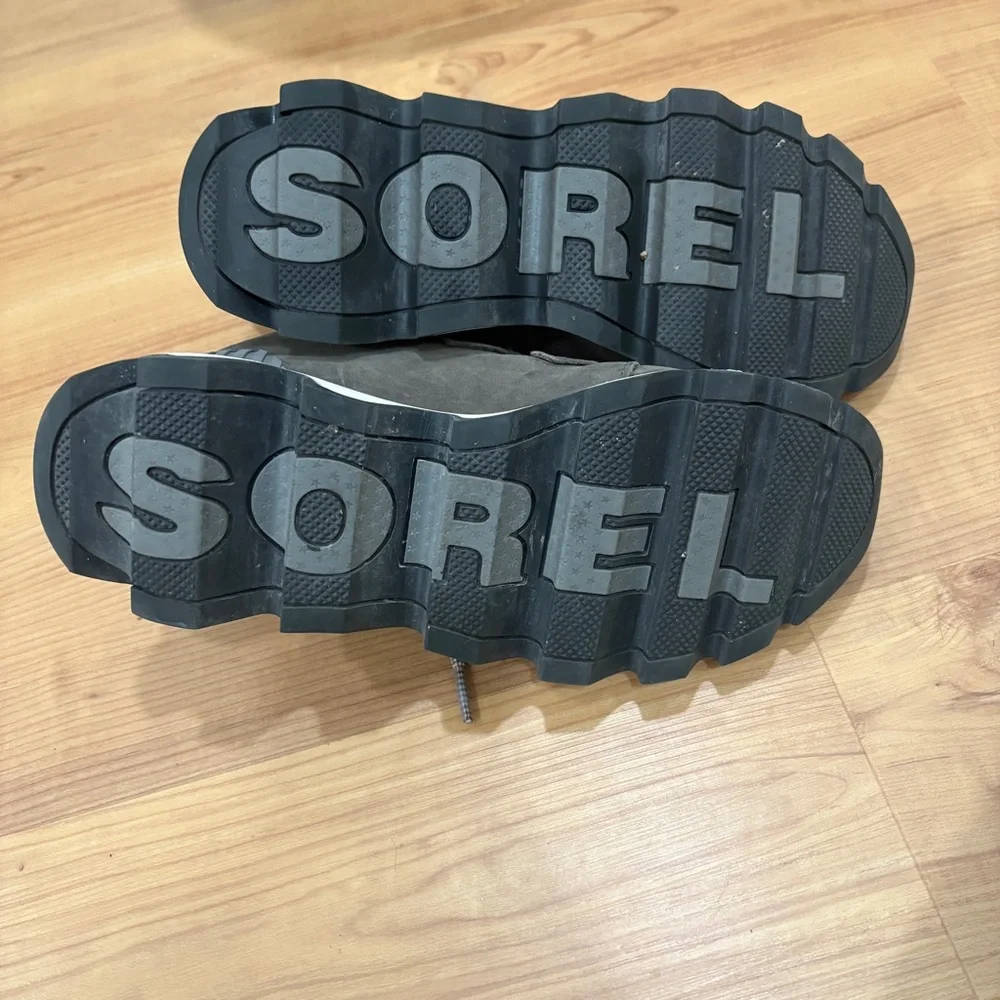 {Sorel} Gray Lace-Up Sneaker Boot Kinetic Caribou Snow Boot